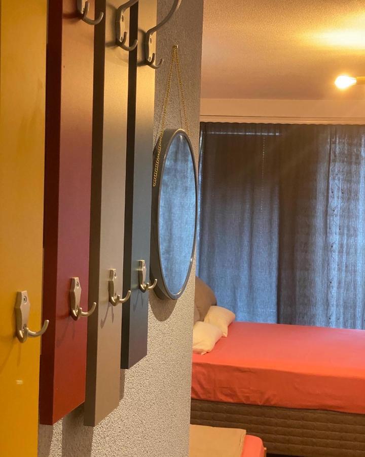Zani Hostel Призрен Экстерьер фото