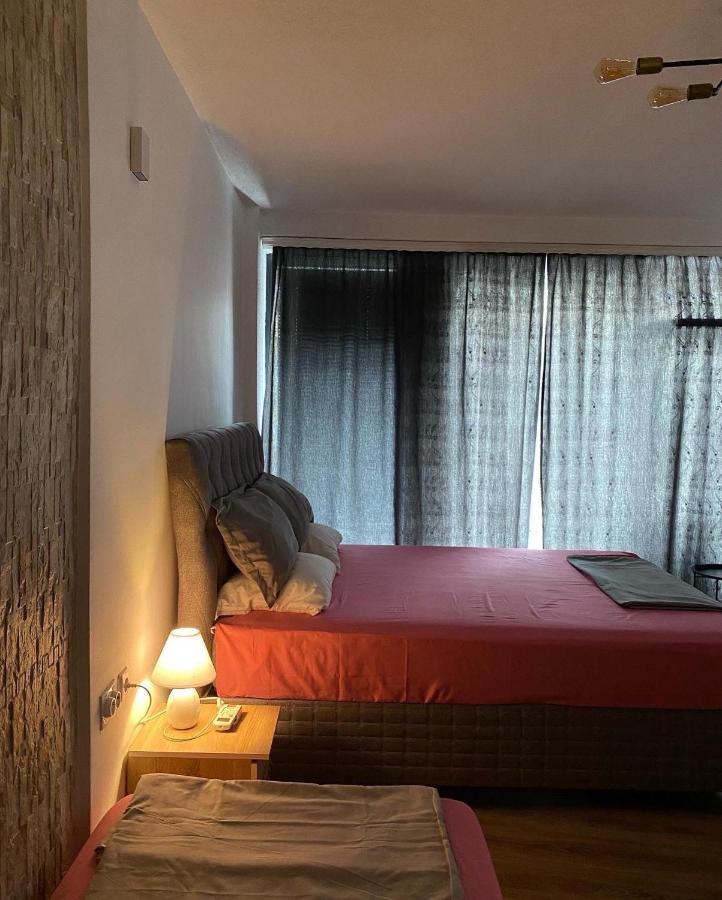 Zani Hostel Призрен Экстерьер фото