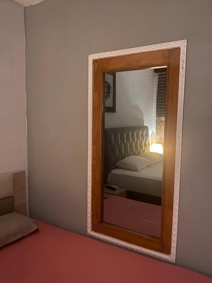 Zani Hostel Призрен Экстерьер фото