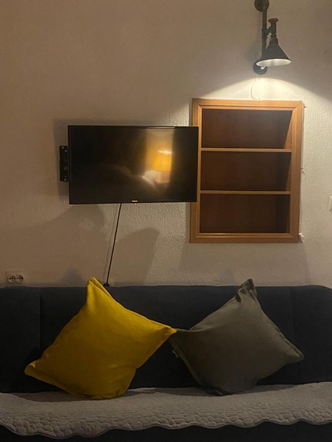 Zani Hostel Призрен Экстерьер фото